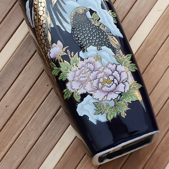 DARK BLUE & GOLD JAPANESE VASE-PEACOCKS & PINK FLOWERS-9 1/2" TALL - Picture 14 of 16